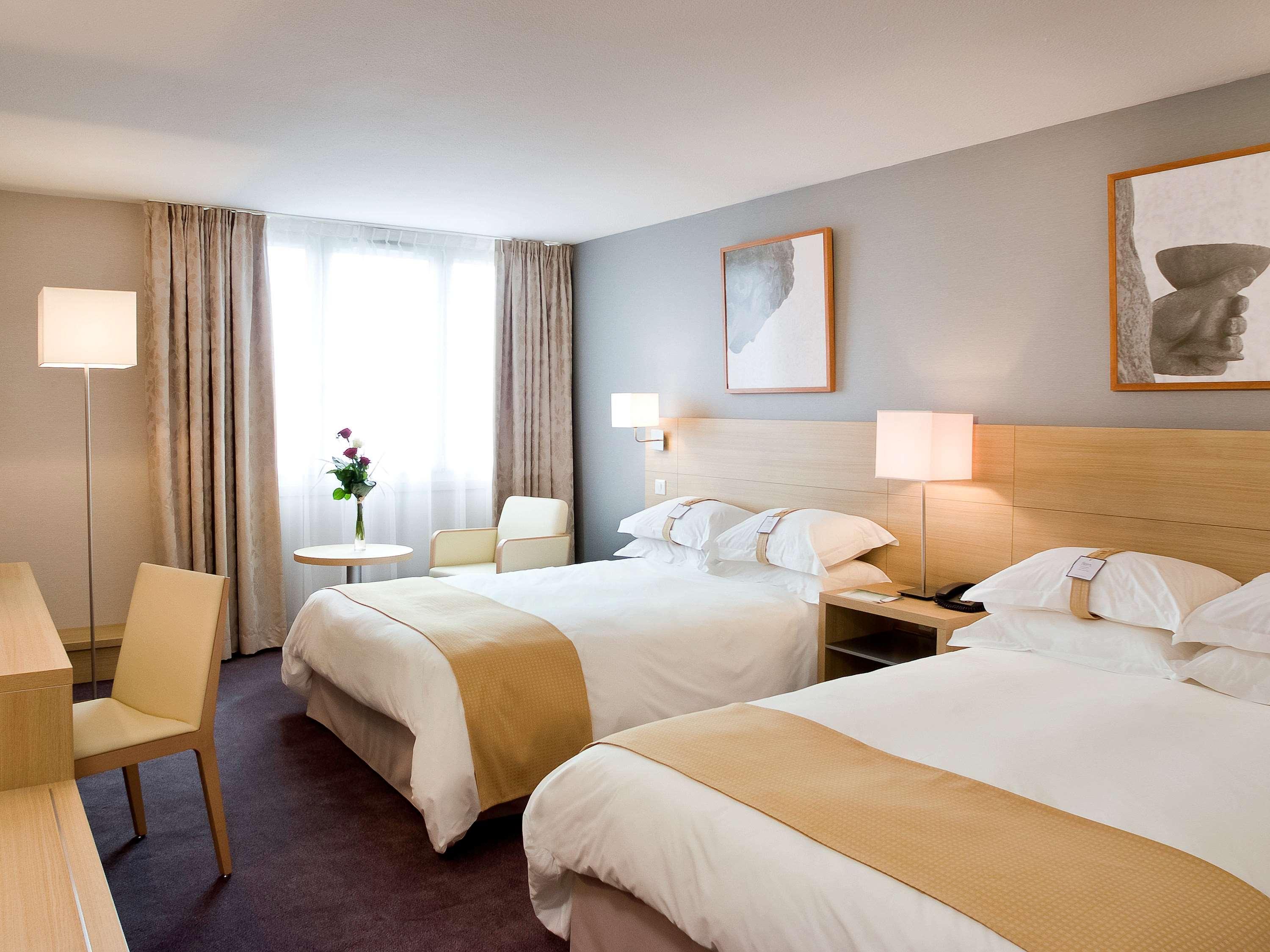 Mercure Paris Velizy Hotel Bagian luar foto