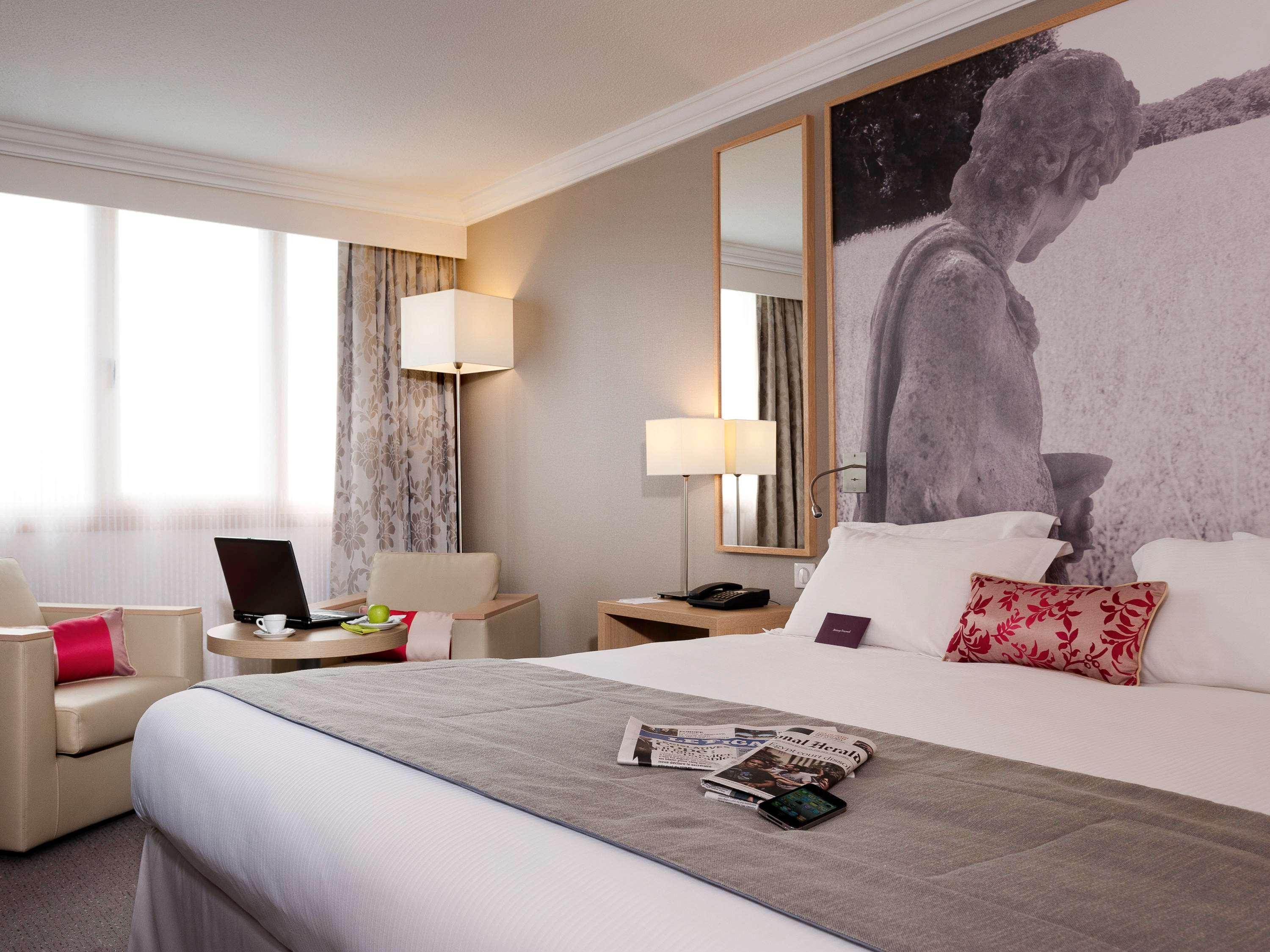 Mercure Paris Velizy Hotel Bagian luar foto