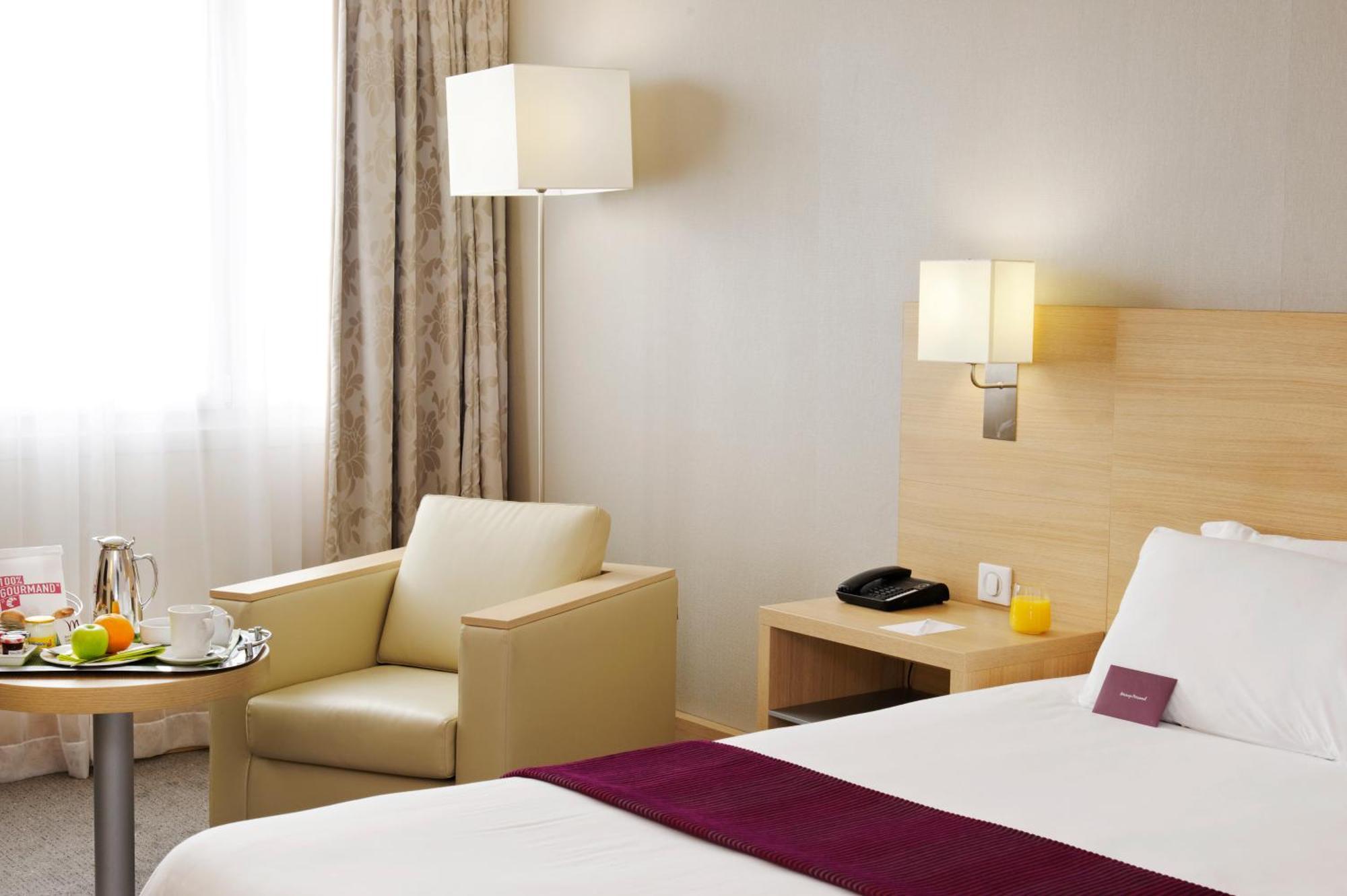 Mercure Paris Velizy Hotel Bagian luar foto